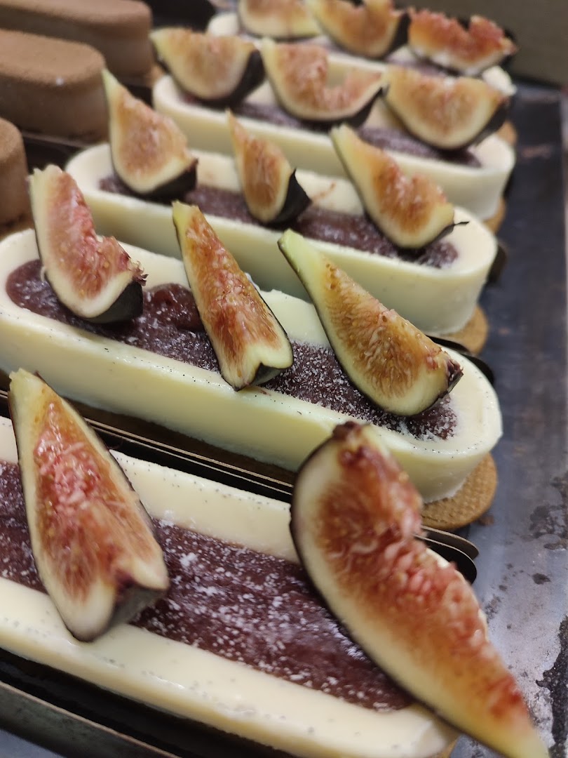 Saveurs Gourmandes artisan chocolatière, pâtissière, salon de thé · Photos 11